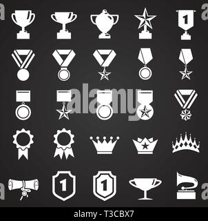 Awards icons set sur fond noir pour la conception graphique et web. Vecteur simple signe. Concept Internet symbole de bouton site web ou application mobile. Illustration de Vecteur