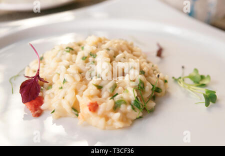Le risotto au homard sur la plaque, close-up Banque D'Images