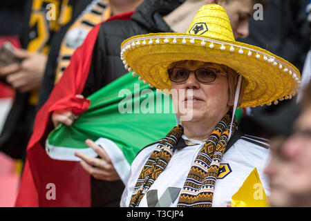 Londres, ANGLETERRE - 07 avril : ventilateur Wolverhampton Wanderers pendant le match de demi-finale de la FA Cup entre Watford et Wolverhampton Wanderers au Stade de Wembley, le 7 avril 2019 à Londres, en Angleterre. (Photo par Sebastian Frej/MO Media) Banque D'Images