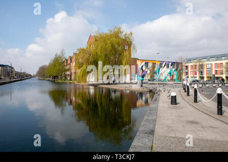 Port de Portobello sur le Grand Canal de Dublin Banque D'Images