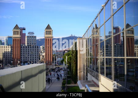 Tours Vénitiennes sur la Plaça Espanya à Barcelone Banque D'Images