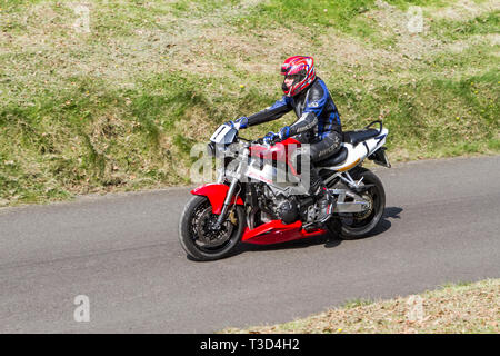 Chorley, Lancashire, Royaume-Uni. 7 avril, 2019. Hoghton Tower 43ème Sprint Moto. Rider 1 Alan Riding a Grindley 2000 Honda 929RR Fireblade Moto Banque D'Images