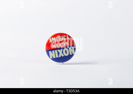 Bouton d'une campagne politique pour Richard Nixon à la présidence des États-Unis Banque D'Images