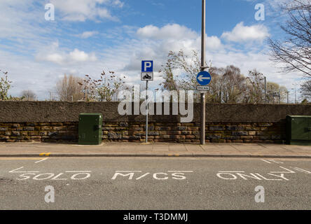 Parking pour motos routière solo St Helens Merseyside Mars 2019 Banque D'Images