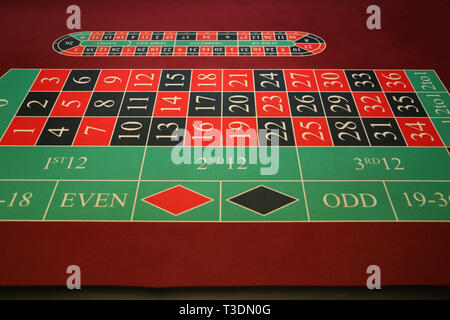 Close-up image vibrante de casino table verte sur fond noir Banque D'Images