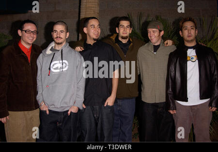 LAS VEGAS, NV. 04 décembre 2001 : groupe de Rock LINKIN PARK au Billboard Music Awards au MGM Grand, à Las Vegas. © Paul Smith/Featureflash Banque D'Images