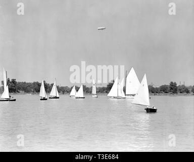 Voilier les courses sur la rivière ca Potomoc. Septembre 1937 Banque D'Images