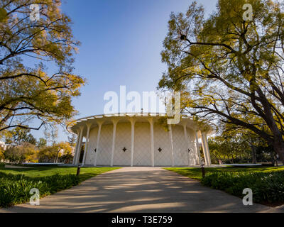 Los Angeles, 24 mai : Vue extérieure de Beckman Auditorium à Caltech Le 24 mai 2019 à Los Angeles, Californie Banque D'Images