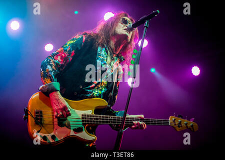 Bologne, Italie. Le 08 Avr, 2019. Arrive en Italie pour deux dates de Glenn Hughes, l'ancien bassiste et chanteur de Deep Purple, connu par des millions de fans comme 'Voix de Rock', sera à l'Estragon à Bologne le lundi 8 avril, puis à l'Alcatraz de Milan le 10 avril avec ses 'Classic' Live Deep Purple World Tour. Credit : Luigi Rizzo/Pacific Press/Alamy Live News Banque D'Images