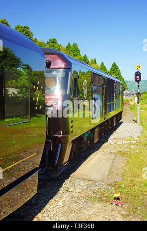 Sept étoiles dans le Kyushu (voiture-lits de luxe train d'excursion), Japon Banque D'Images