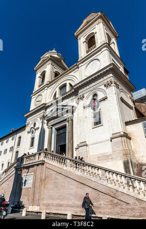 L'église de la Santissima Trinità dei Monti, Rome, Italie Banque D'Images