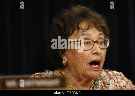 Washington DC, USA. Apr 9, 2019. Président du House Appropriations Committee Nita Lowey (démocrate de New York) a été critique à l'égard de la manière dont le Procureur Général William Barr a traité la libération de l'avocat spécial Robert Mueller - rapport sur l'enquête sur le Président Donald Trump lors de son ouverture le 9 avril 2019 : Crédit Stefani Reynolds/CNP/ZUMA/Alamy Fil Live News Banque D'Images