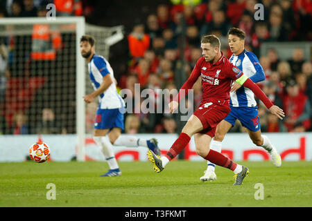 Liverpool, Royaume-Uni. 09 avr, 2019. Jordan Henderson de Liverpool en action pendant le quart de finale de la Ligue des Champions premier match de jambe entre Liverpool et Porto à Anfield le 16 avril 2019 à Liverpool : PHC Crédit Images/Alamy Live News Banque D'Images