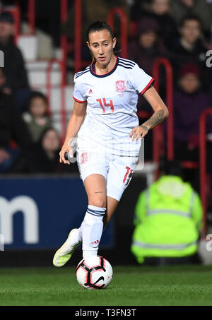 La masse de comté, Swindon, Royaume-Uni. Apr 9, 2019. Womens International football friendly l'Angleterre contre l'Espagne ; Virginia Torrecilla de Espagne Credit : Action Plus Sport/Alamy Live News Banque D'Images