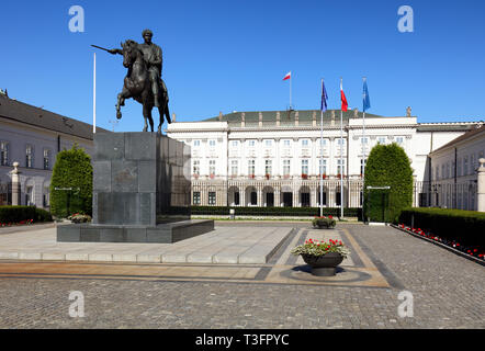 Varsovie, Pologne - 26 août 2016 : Vue de la façade du palais présidentiel à Varsovie. Banque D'Images