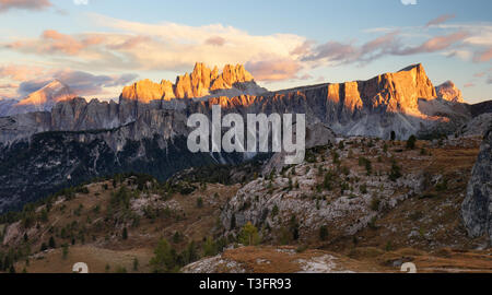 Italie Alpes Doloomites, cinque Torri Banque D'Images