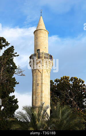 Le minaret de la mosquée de Grans (Djami Kebir comme il est appelé) à Larnaca, Chypre Banque D'Images