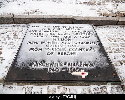 Plaque commémorative, Auschwitz Birkenau, camp de concentration, camp de la mort, en Pologne Banque D'Images