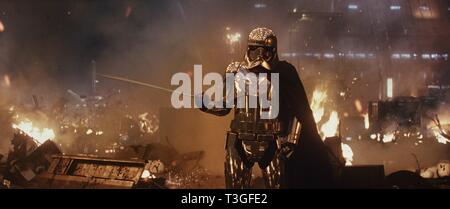 Star Wars : Jedi La Dernière Année : 2017 USA Réalisateur : Rian Johnson Gwendoline Christie Banque D'Images