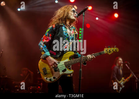 Bologne, Italie. Le 08 Avr, 2019. Arrive en Italie pour deux dates de Glenn Hughes, l'ancien bassiste et chanteur de Deep Purple, connu par des millions de fans comme 'Voix de Rock', sera à l'Estragon à Bologne le lundi 8 avril, puis à l'Alcatraz de Milan le 10 avril avec ses 'Classic' Live Deep Purple World Tour. Credit : Luigi Rizzo/Pacific Press/Alamy Live News Banque D'Images