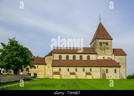 L'église Saint-Georges à Oberzell sur l'île de Reichenau, sur le lac de Constance, Baden-Wurttemberg, Allemagne. Banque D'Images