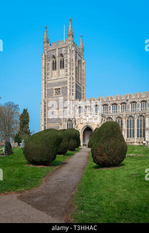 Long Melford Église, vue de la tour de l'église Holy Trinity - une grande église paroissiale médiévale dans le Suffolk village de Long Melford, England, UK. Banque D'Images