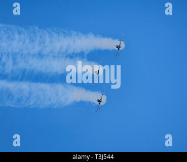 Frecce Tricolori à Zadar 4. Avril 2019. Le vol avec 30 noeuds de vent du sud Banque D'Images