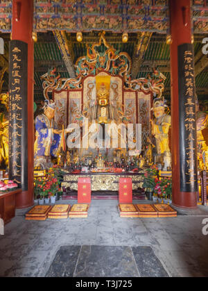 Luoyang, Henan/Chine- le 20 janvier 2019 : Guan Yu statue au Temple Guanlin. C'est l'endroit où la tête de Guan Yu était enterrer. Guan Yu est l'un des Banque D'Images