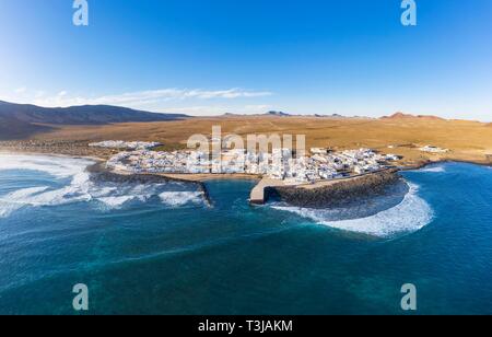 Caleta de Famara, drone abattu, Lanzarote, îles Canaries, Espagne Banque D'Images