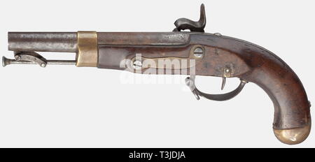 Un pistolet avec baguette en captivité, daté 1856, similaire à la modèle français un XIII pistolet. Alésage lisse en 18 mm, avec une ancre mark et le numéro 'G33' gravé sur la chambre (et répétés sur les Tang). Converti platine à percussion avec l'année '(1)856' et un point de repère sur la platine. La moitié de noix avec fer stock/laiton meubles. Pontet à une élingue mobile joint tournant. Baguette de fer en captivité. La lettre 'V' réalisé avec têtes de clou sur le côté droit de la poignée. Les parties en fer sont colorées et Rusty dans des endroits de la plaque latérale, restauré, réparé l'avant-bras, Additional-Rights Clearance-Info-o-Not-Available Banque D'Images