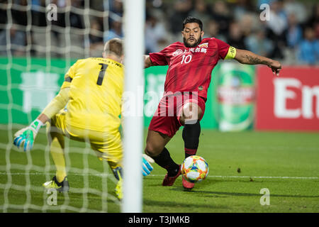 Kogarah, Australie. 10 avr, 2019. Kogarah, Australie. 10 avr 2019. Début de chance pour Hulk de Shanghai EPOP au cours de l'AFC Champions League match Groupe H FC entre Sydney et Shanghai EPOP à Stade du Jubilé, Kogarah, Australie, le 10 avril 2019. Photo de Peter Dovgan. Usage éditorial uniquement, licence requise pour un usage commercial. Aucune utilisation de pari, de jeux ou d'un seul club/ligue/dvd publications. Credit : UK Sports Photos Ltd/Alamy Live News Crédit : UK Sports Photos Ltd/Alamy Live News Banque D'Images