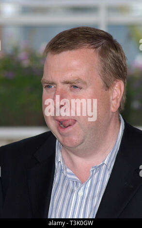 CANNES, FRANCE. 17 mai 2002 : l'acteur Timothy SPALL au photocall à Cannes pour son nouveau film tout ou rien. © Paul Smith / Featureflash Banque D'Images