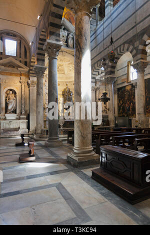 Intérieur de la cathédrale de Pise Banque D'Images