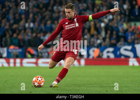 Le centre de Liverpool, Jordan Henderson (C) en action pendant le match le 9 avril 2019 , le stade d'Anfield, Liverpool, Angleterre ; UEFA Champions League, quart de finale match aller, Liverpool FC vs FC Porto Crédit : Terry Donnelly/News Images Banque D'Images