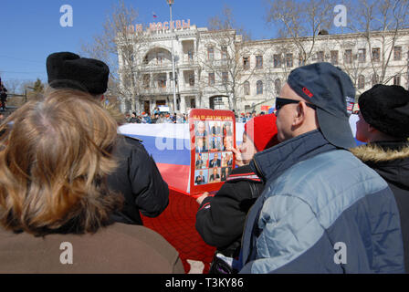 Sébastopol.Crimée/Russie-3.18.2019.Сelebration du cinquième anniversaire de l'annexion russe de la Crimée parade militaire militaire rally de Vladimir Poutine supporte Banque D'Images