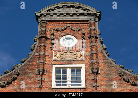 Fin d'un bâtiment à pignons dans le centre de Haarlem, aux Pays-Bas. Banque D'Images