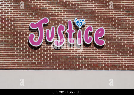 Trenton, NJ - 1 Avril 2019 La Justice : Ce magasin est situé au marché de Hamilton. La justice est un magasin de vêtements de la commercialisation pour l'entrepont' filles âgés de 5 à 15 un Banque D'Images