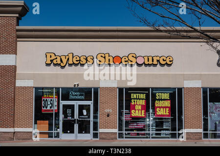 Trenton, NJ - 1 Avril 2019 : Ce magasin Payless ShoeSource est situé à Hamilton marché. Payless a déposé pour le chapitre 11 et de la protection est de lamelles Banque D'Images