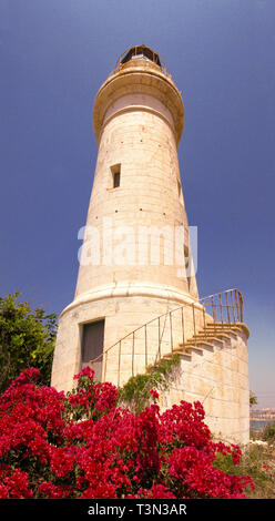 Ancien phare près de Kato Pafos, Chypre Banque D'Images