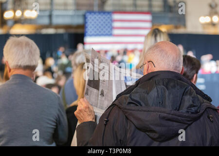 Iowa City, Iowa, États-Unis. 10 avril, 2019. Le sénateur de Californie Kamala Harris a tenu une campagne présidentielle rassemblement à l'Université de l'Iowa Memorial Union européenne à Iowa City, Iowa, USA. Credit : Keith Turrill/Alamy Live News Banque D'Images