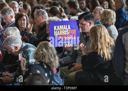 Iowa City, Iowa, États-Unis. 10 avril, 2019. Le sénateur de Californie Kamala Harris a tenu une campagne présidentielle rassemblement à l'Université de l'Iowa Memorial Union européenne à Iowa City, Iowa, USA. Credit : Keith Turrill/Alamy Live News Banque D'Images