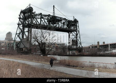 Le pont Eagle Avenue est le premier pont levant vertical de Cleveland construit en 1931, réhabilité en 1991 et fermé en 2005. Banque D'Images