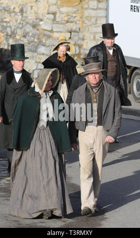 "Ammonite" mettra en vedette Kate Winslet actrices hollywoodiennes et Saoirse Ronan et auraient été suivre une relation fictive entre le célèbre chasseur de fossiles et une autre femme. Kate Winslet joue le chasseur de dinosaures Mary Anning. Doté d''atmosphère : où : Lyme Regis, Royaume-Uni Quand : 11 Mar 2019 Crédit : David Sims/WENN.com Banque D'Images