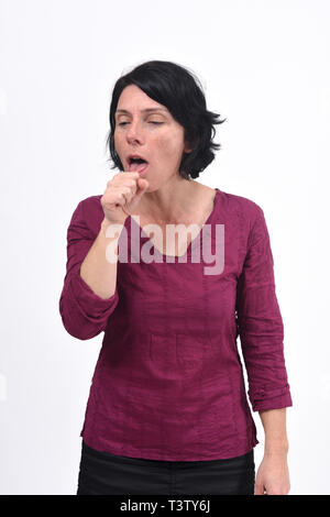 Toux avec femme sur fond blanc Banque D'Images