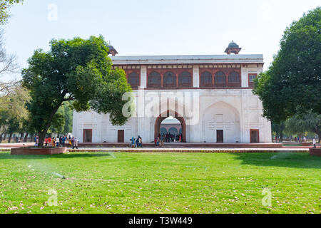 New Delhi, Inde, 30 mars 2019 - L'architecture du Naubat Khana maison tambour dans le Fort rouge de New Delhi, Inde Banque D'Images