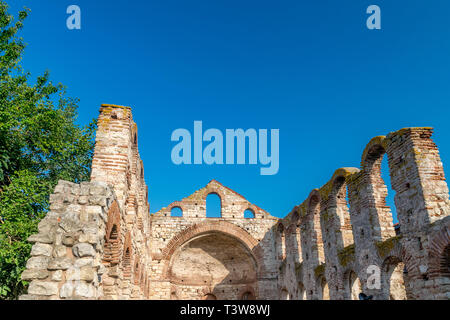 L'église de Saint Sofia ou Ancien Évêché à Nessebar ancienne ville. Nessebar, Nesebr est un UNESCO World Heritage Site. Ruines d'une ancienne église. Un Byzant Banque D'Images