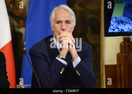 Rome, Italie. Apr 11, 2019. Dans MalagÃ² photo Giovanni, président du CONI Indépendant : Crédit Photo Agency/Alamy Live News Banque D'Images