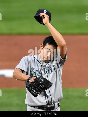 Mariners de Seattle le lanceur partant Yusei Kikuchi au cours de la Major League Baseball match contre les White Sox de Chicago au Kauffman Stadium à Kansas City, Missouri, United States, 10 avril 2019. Credit : AFLO/Alamy Live News Banque D'Images