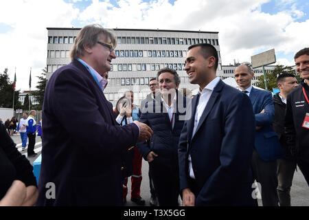 Rome, Italie. 12 avr, 2019. Luigi Di Maio vice-premier ministre d'Italie et ministre du Développement économique, de l'emploi et les politiques sociales, Mario Polegato Moleti accueille par le fondateur et propriétaire de GEOX GEOX au cours de la 2019 E-Rome Prix à Circuto Cittadino dell'EUR, Rome, Italie le 12 avril 2019. Photo par Giuseppe maffia. Credit : UK Sports Photos Ltd/Alamy Live News Banque D'Images