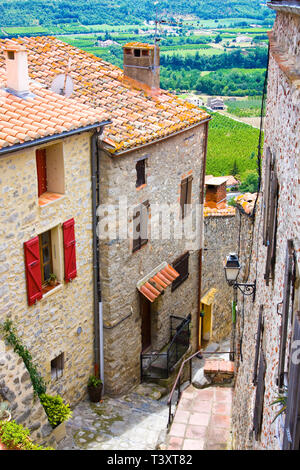 Petit village de Eus, l'un des plus beaux villages de France Banque D'Images